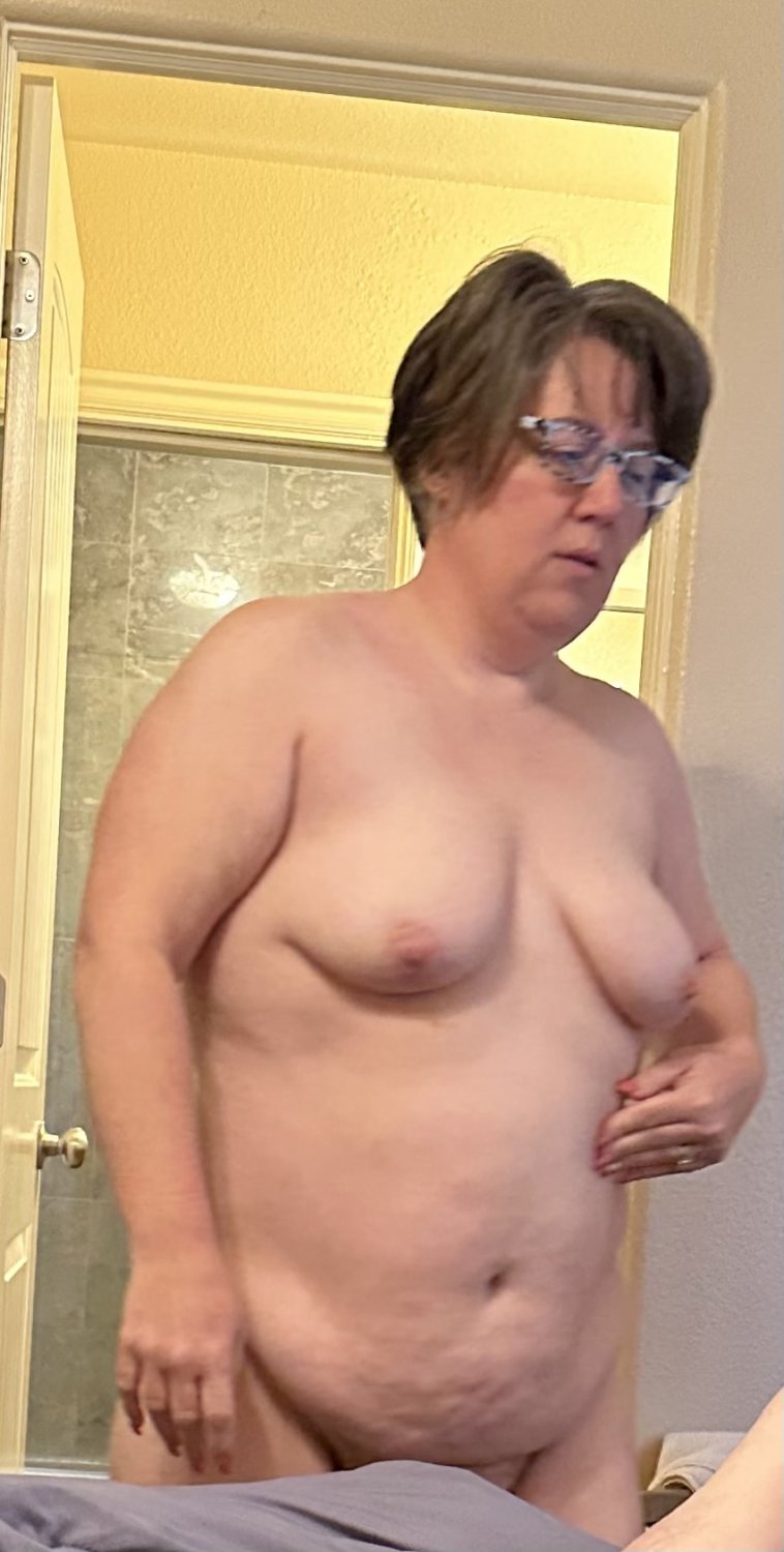 Jennifer - Unaware CT BBW Wife #fOJ4e8aF